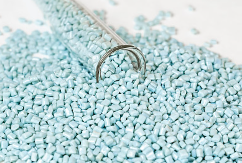 Zastosowanie i charakterystyka zmodyfikowanych cząstek plastikowych (3)